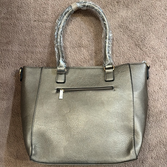 Mia K. Farrow Large Pewter Tote with Matching Wallet/Wristlet - Picture 3 of 7